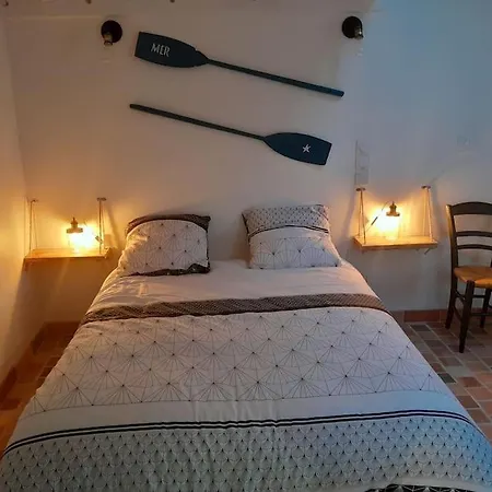 Maria *
